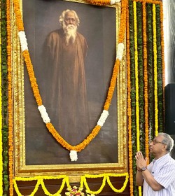 Paying tribute to Rabindranath Tagore in the Central Hall of the Parliament, 08 May 2024.